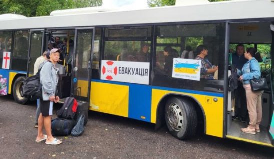 Правозахисники пропонують владі змінити алгоритм евакуації населення під час воєнного стану