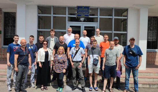 Історії 5 переселенців, які опановують нову професію автомеханіка