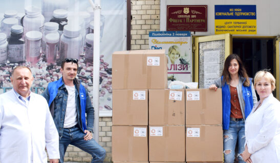 500 гігієнічних та 300 медичних наборів для переселенців Хмельниччини