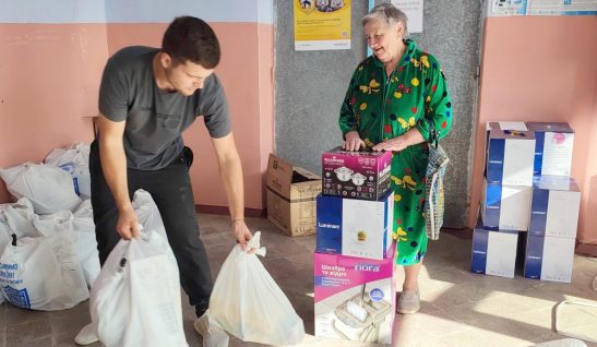 Роздача сімейних наборів на підтоплених територіях 