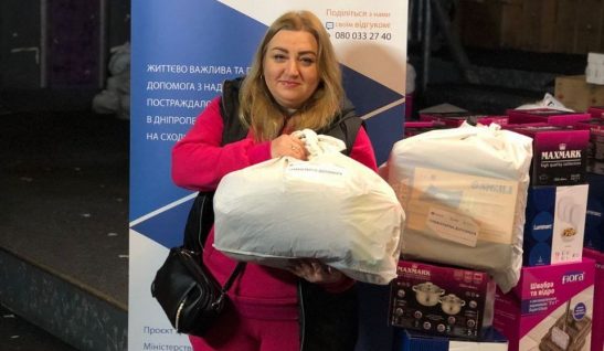 У Херсоні почали роздавати гуманітарні набори: новий проєкт