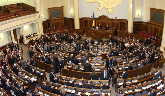 Громадськість закликає парламент допускати журналістів до засідань Верховної Ради