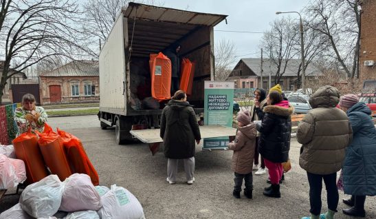 Допомога тисячам людей: підсумки проєкту «Надання життєво необхідної допомоги у підготовці до зими, забезпеченні предметами першої необхідності та житлом для постраждалого від конфлікту населення в Україні»